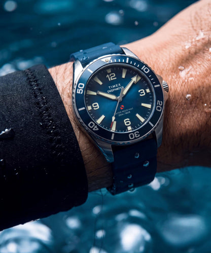 Deepwater Arctic 200 40.5mm HNBR Synthetic Rubber Strap Watch
