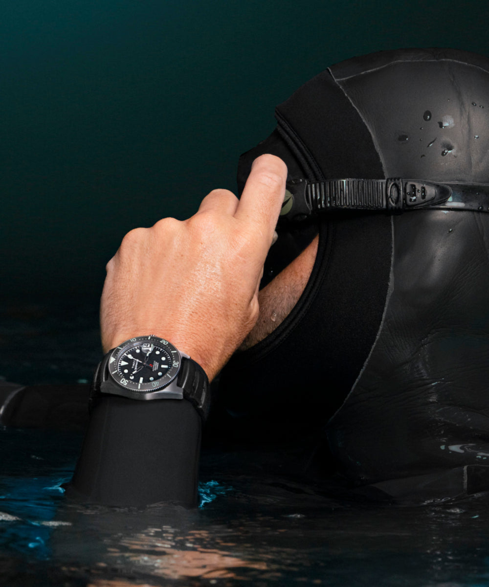 Deepwater Reef 200 Titanium Automatic 41mm Synthetic Rubber Strap Watc
