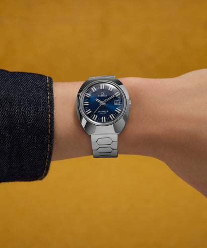 Q Timex 1972 Time Machine Reissue 39mm Stainless Steel Bracelet Watch