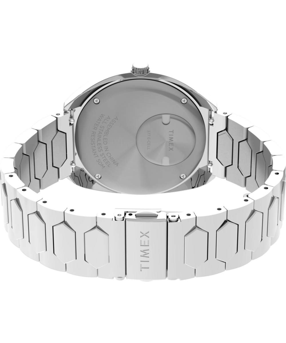 Q Timex 1972 Time Machine Reissue 39mm Stainless Steel Bracelet Watch